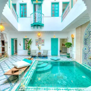 Riad Paradis Blanc Pensión