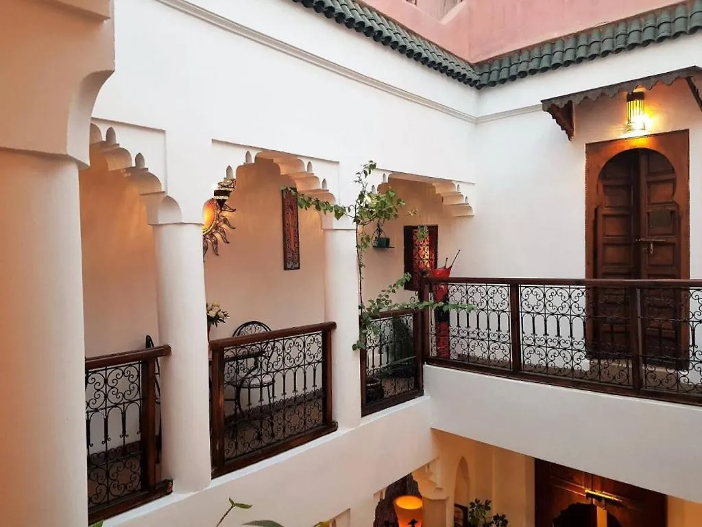 Pensión Hotel Riad Dar Saba Shika Marrakesh